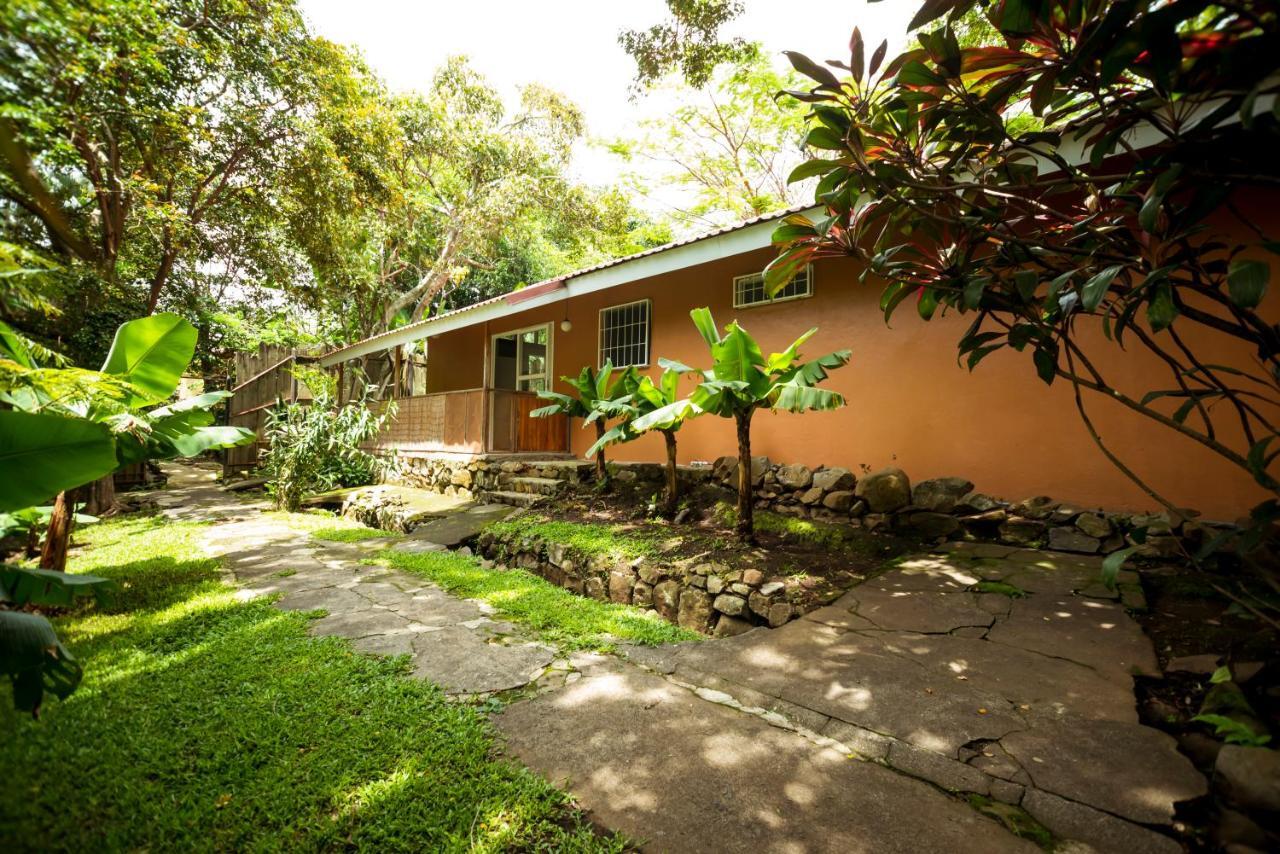 Casa De Piedra Escazu Hotel San Jose  Exterior photo